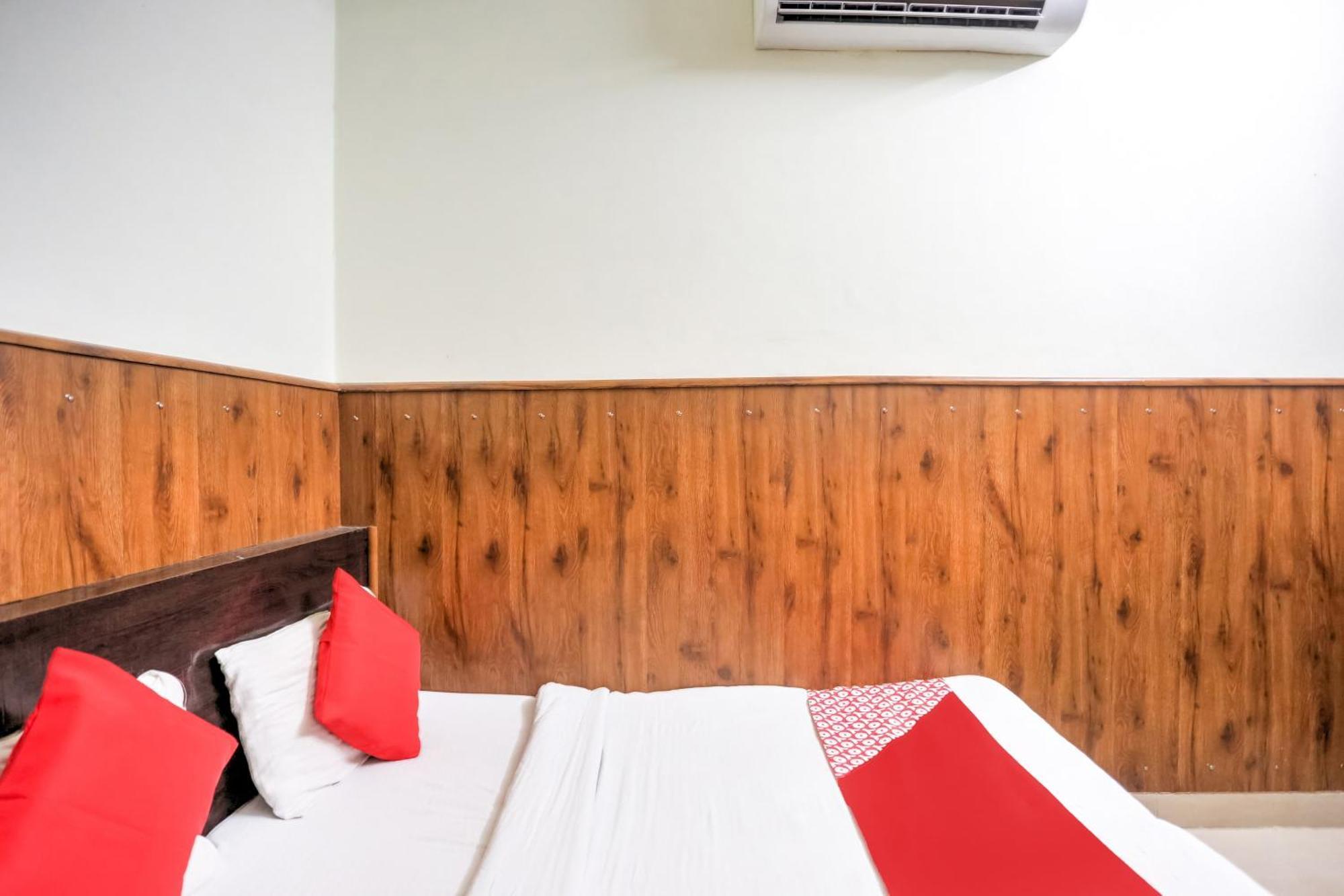 Hotel O Shri Sai Guest House Dillí Exteriér fotografie