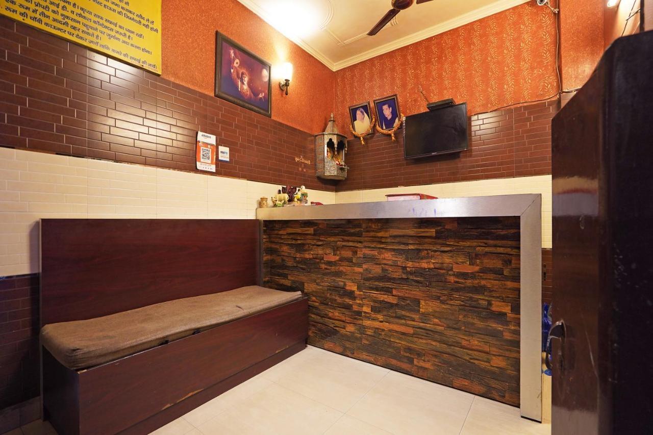 Hotel O Shri Sai Guest House Dillí Exteriér fotografie